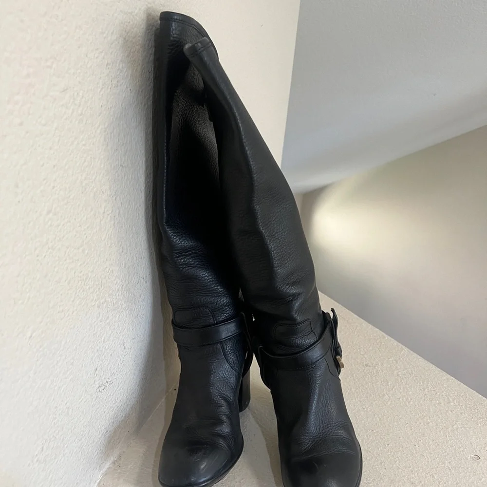 Hogan Womens Leather Buckle Detail Black Round‎ Toe Knee High Boots size 37